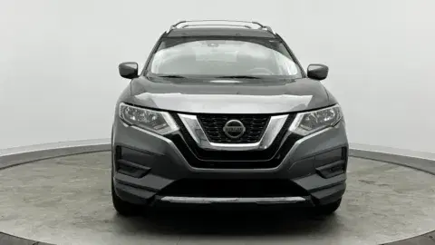 Nissan Rogue S - Thumbnail 3