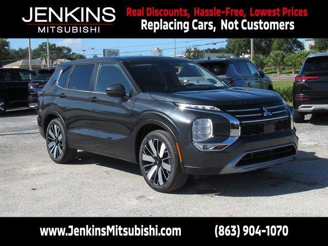 Mitsubishi Outlander - View 1