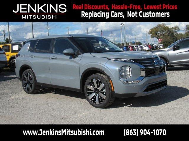 Mitsubishi Outlander - View 1