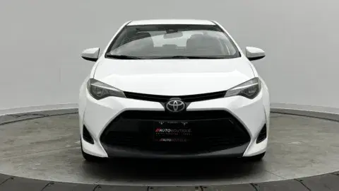 Toyota Corolla Le - Thumbnail 3