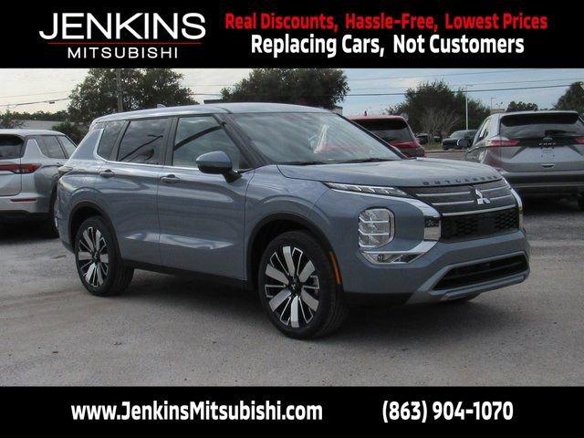 Mitsubishi Outlander - View 1