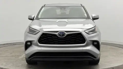 Toyota Highlander Hybrid Le - Thumbnail 3