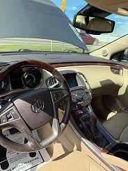 Buick Lacrosse - Thumbnail 2
