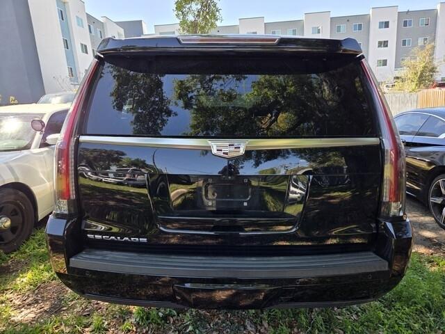 Cadillac Escaladepremium Luxury - Thumbnail 4