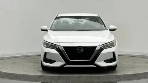 Nissan Sentra Sv - Thumbnail 3