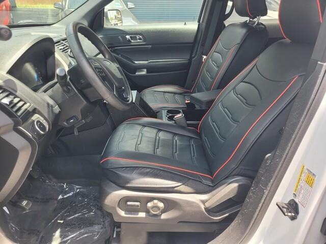 Ford Explorerutility - Thumbnail 3