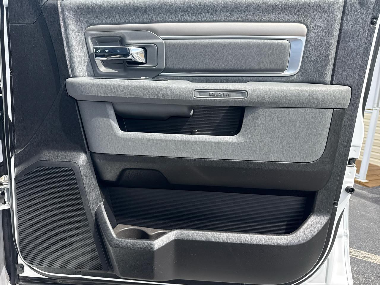 Ram 15004Wd Quad Cab 140.5" Slt - Thumbnail 14