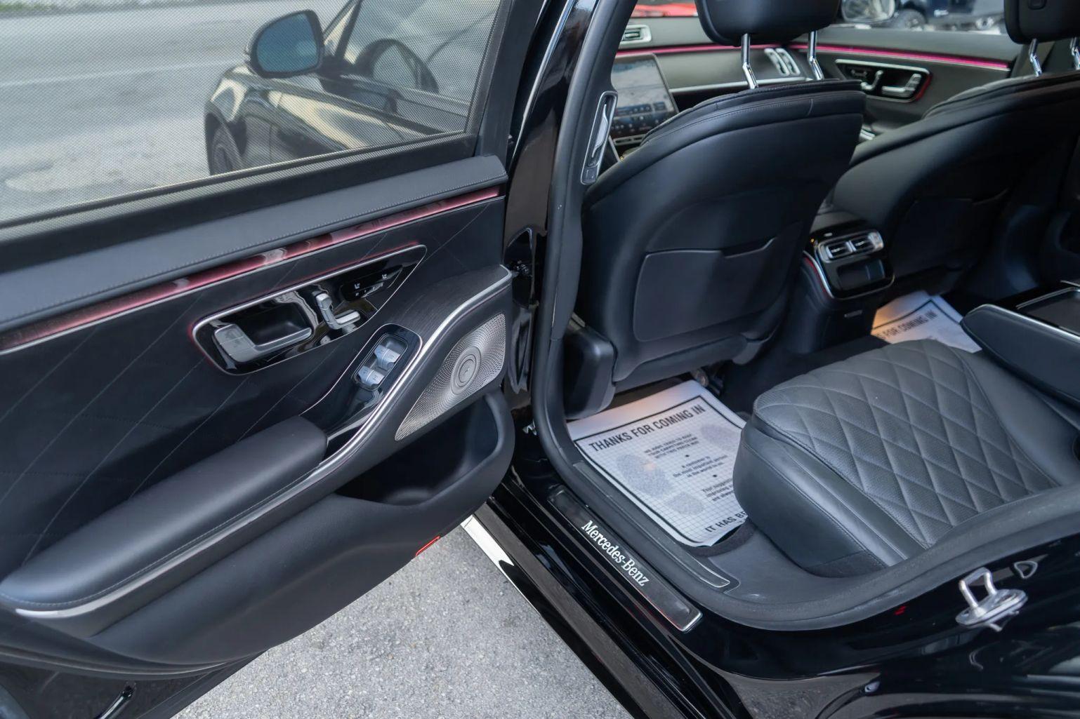 Mercedes-Benz S-Class - Thumbnail 19