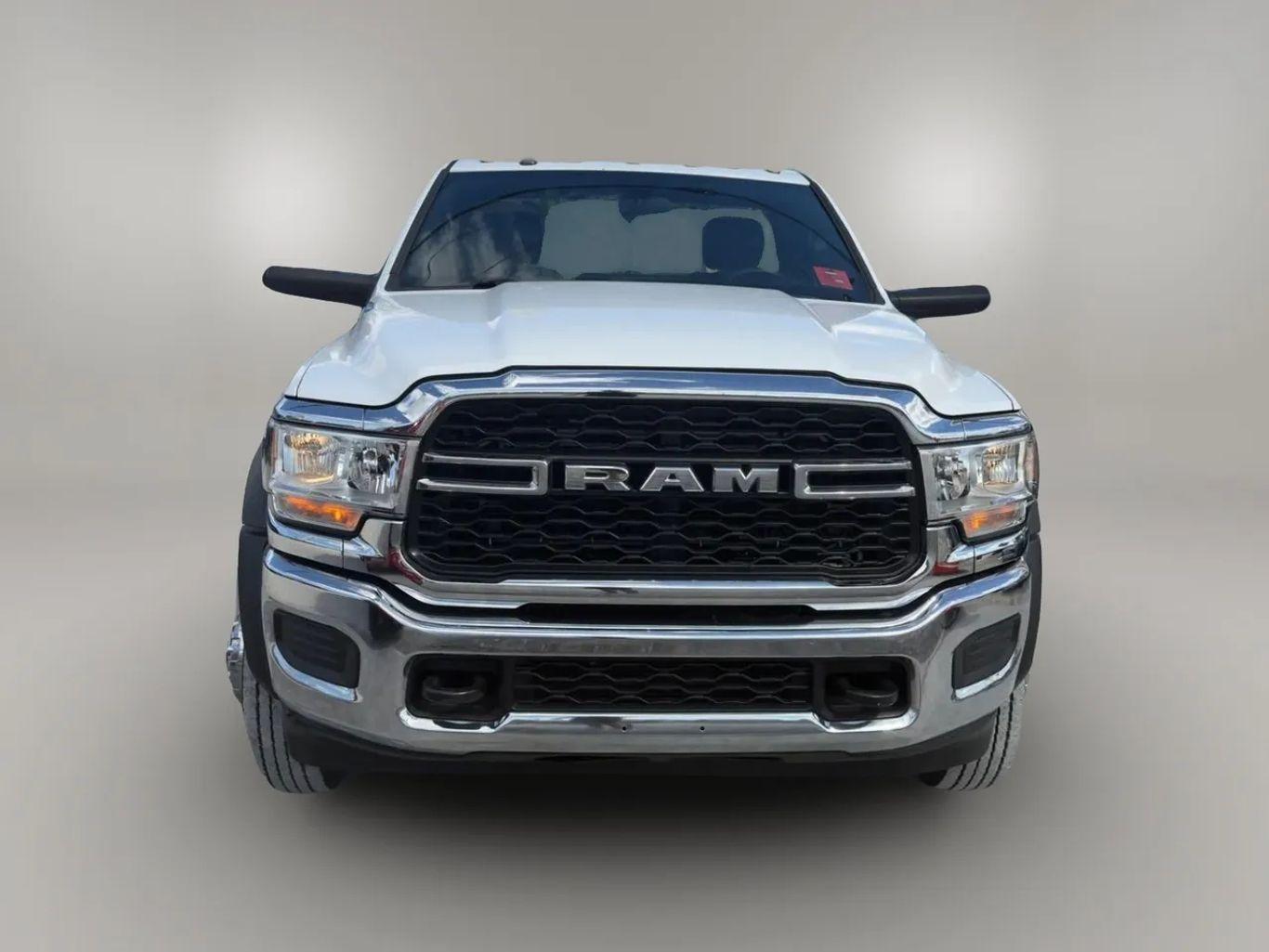 Ram 5500 Regular Cab & Chassis - Thumbnail 9