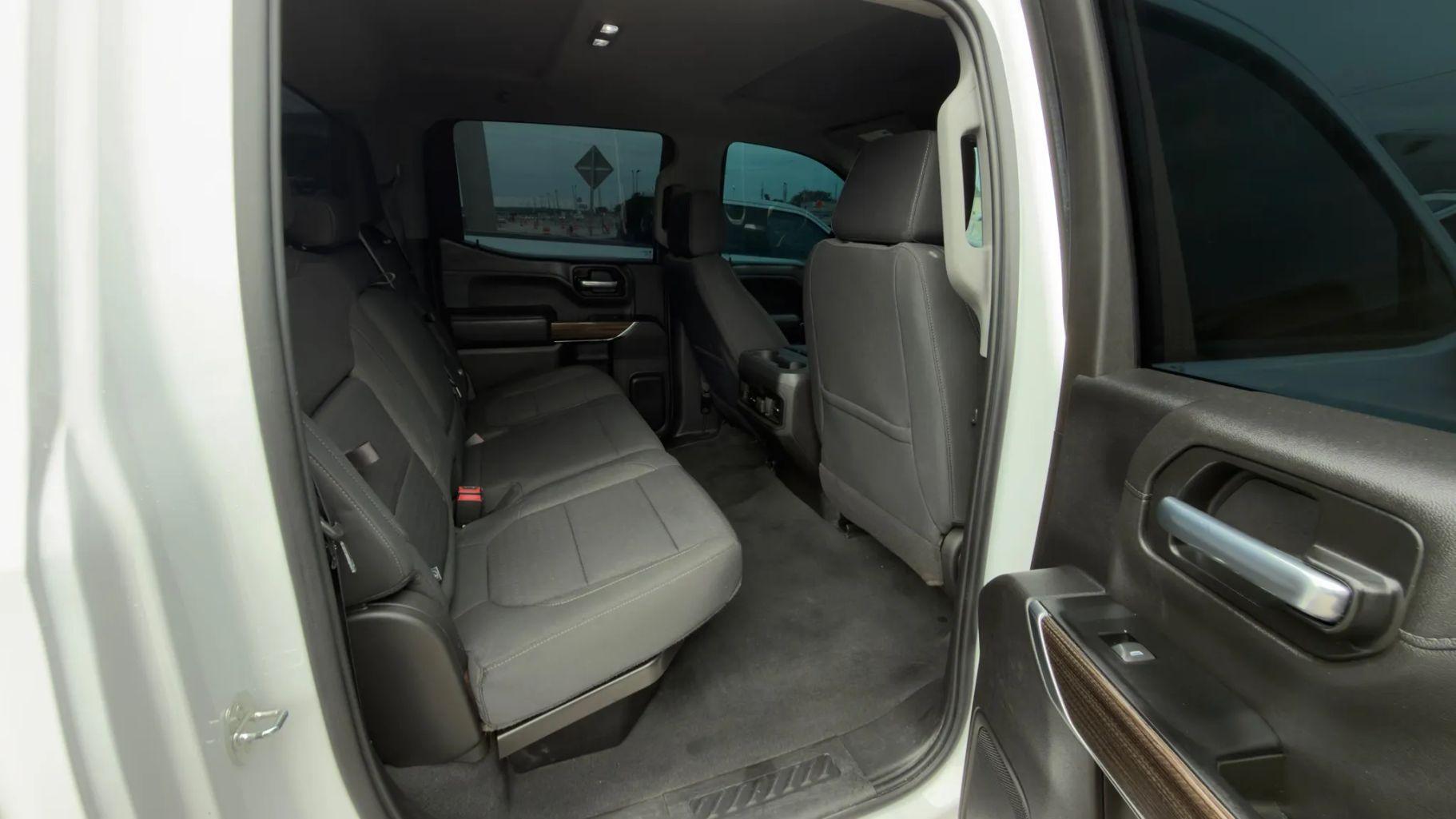 Chevrolet Silverado 1500 Crew Cab - Thumbnail 16