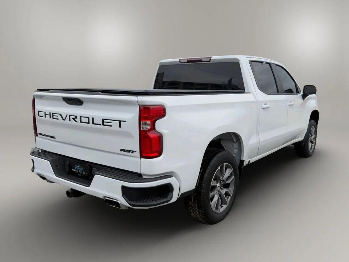 Chevrolet Silverado 1500 Crew Cab - Thumbnail 13