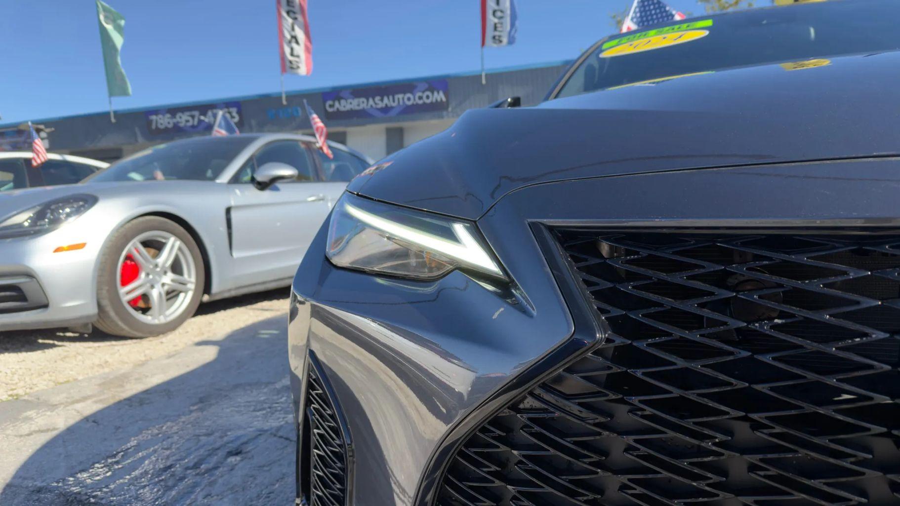 Lexus Is - Thumbnail 15