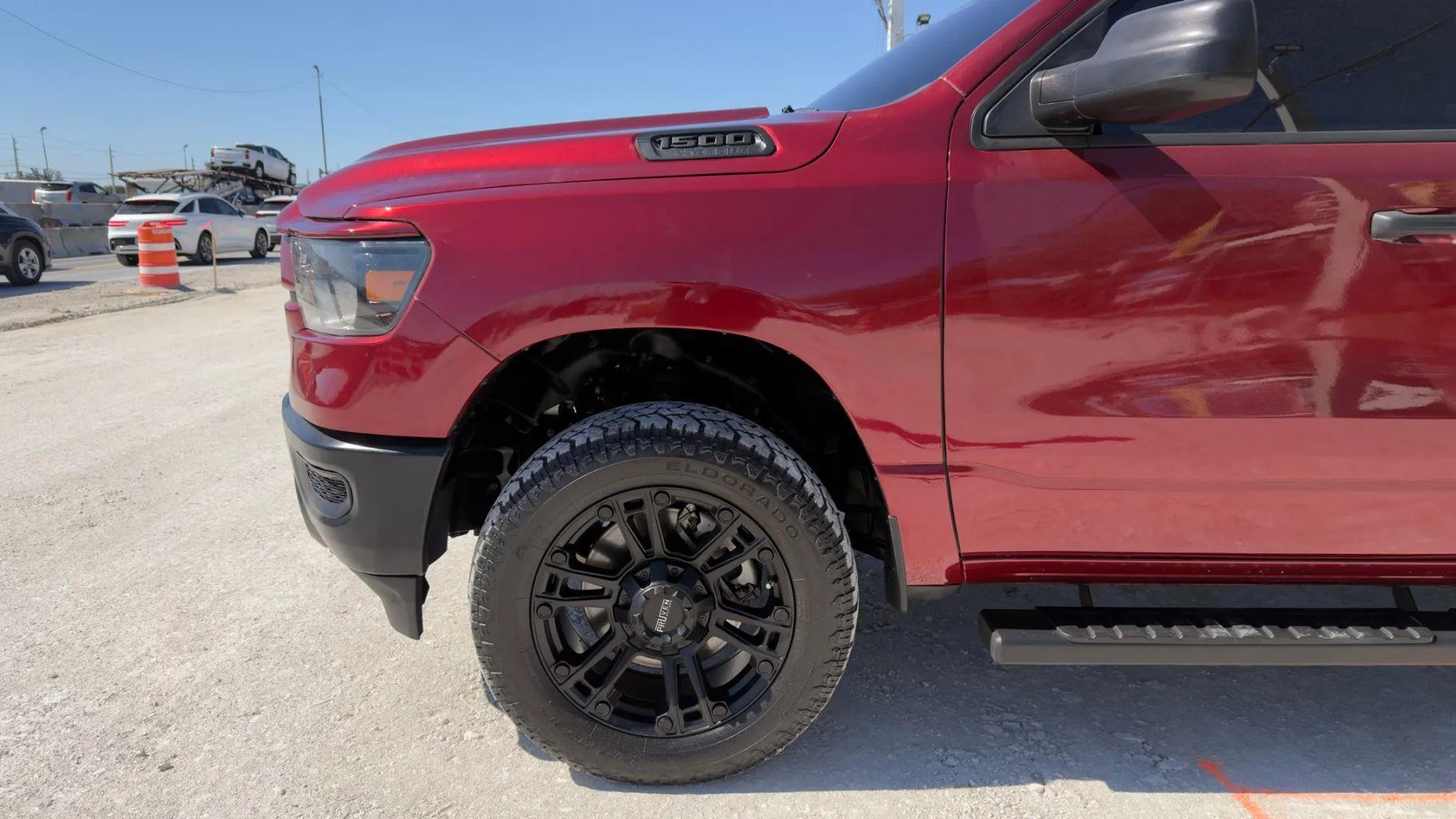 Ram 1500 Crew Cab - Thumbnail 11