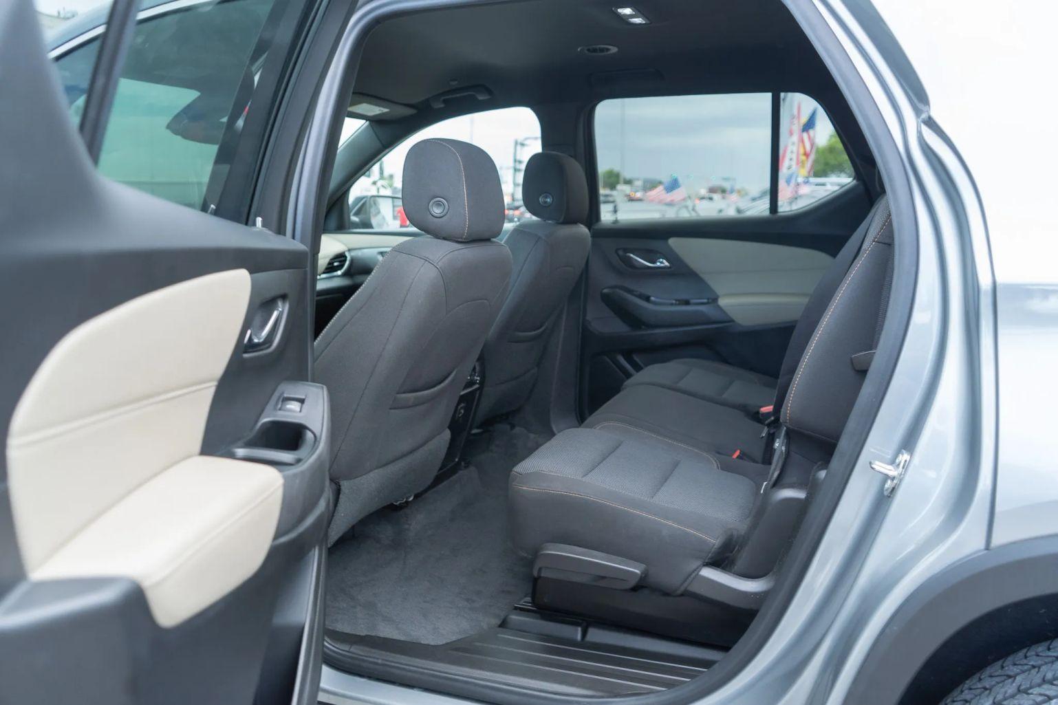 Chevrolet Traverse - Thumbnail 2