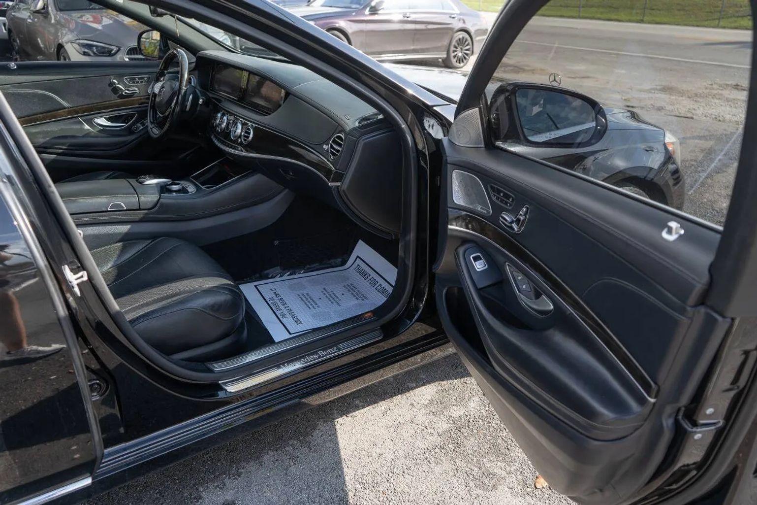 Mercedes-Benz S-Class - Thumbnail 14