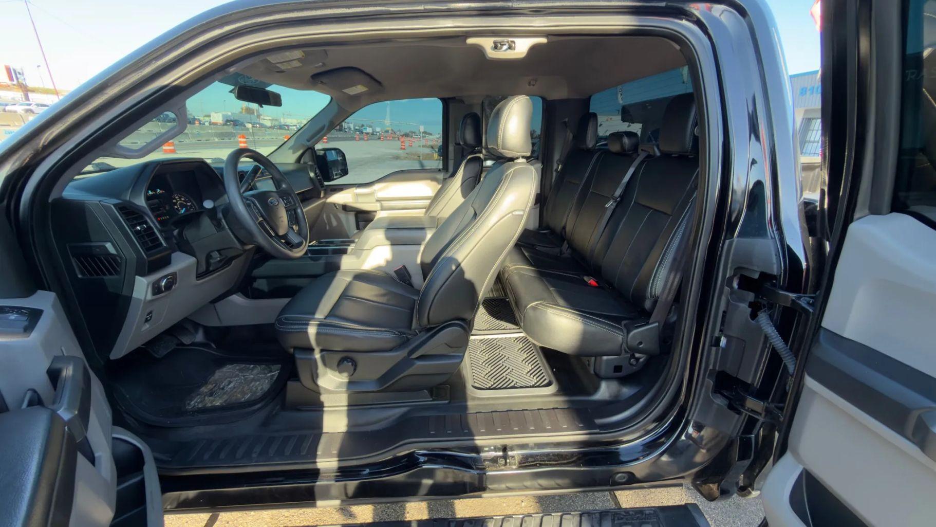 Ford F150 Super Cab - Thumbnail 3