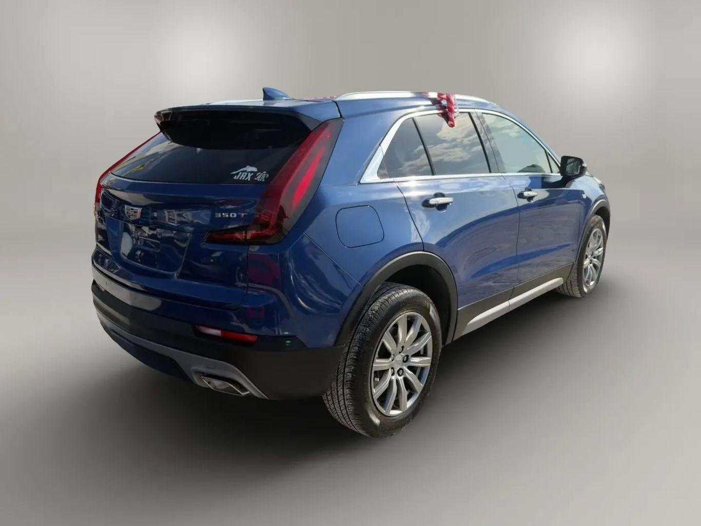 Cadillac Xt4 - Thumbnail 14