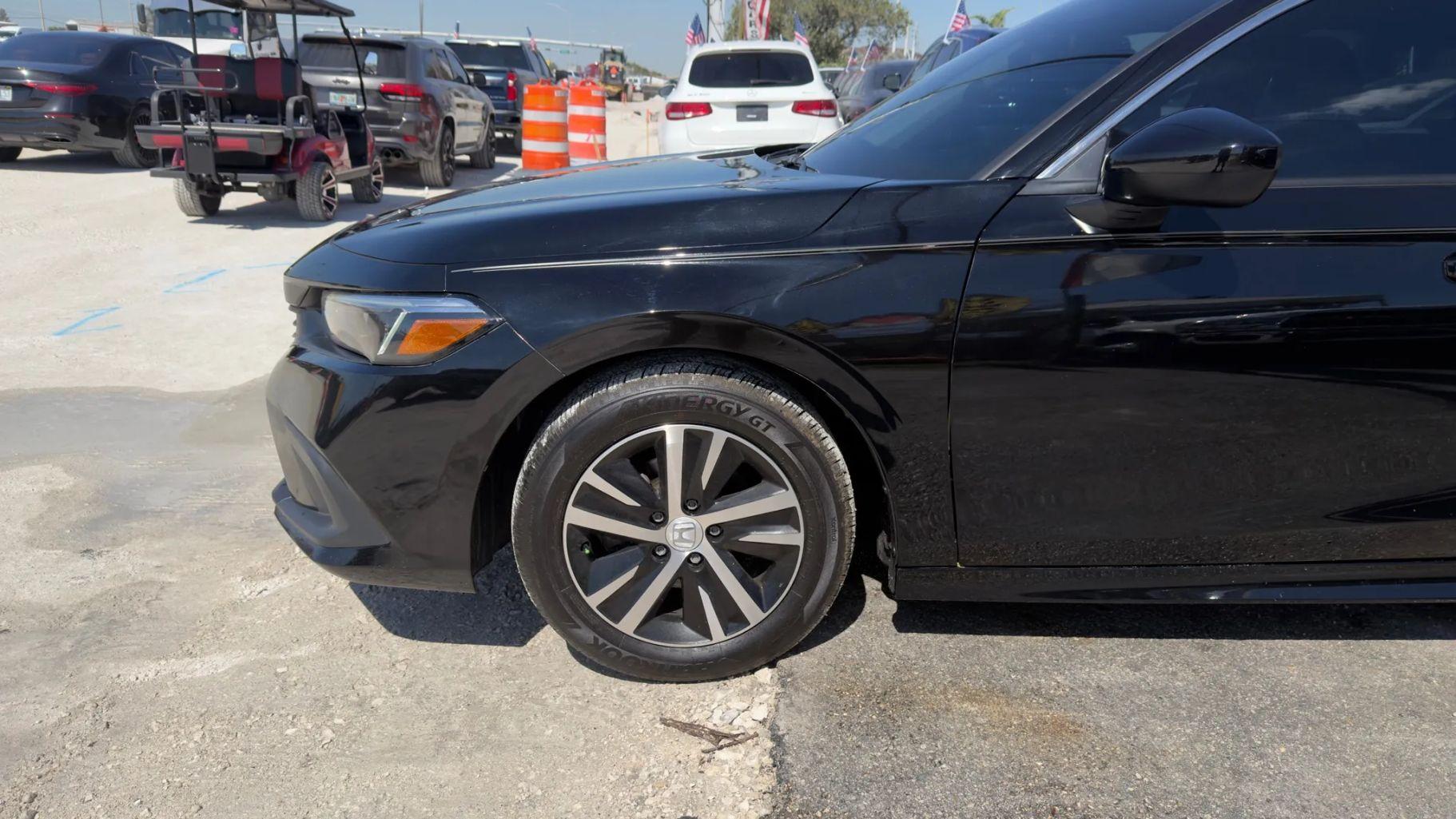 Honda Civic - Thumbnail 11