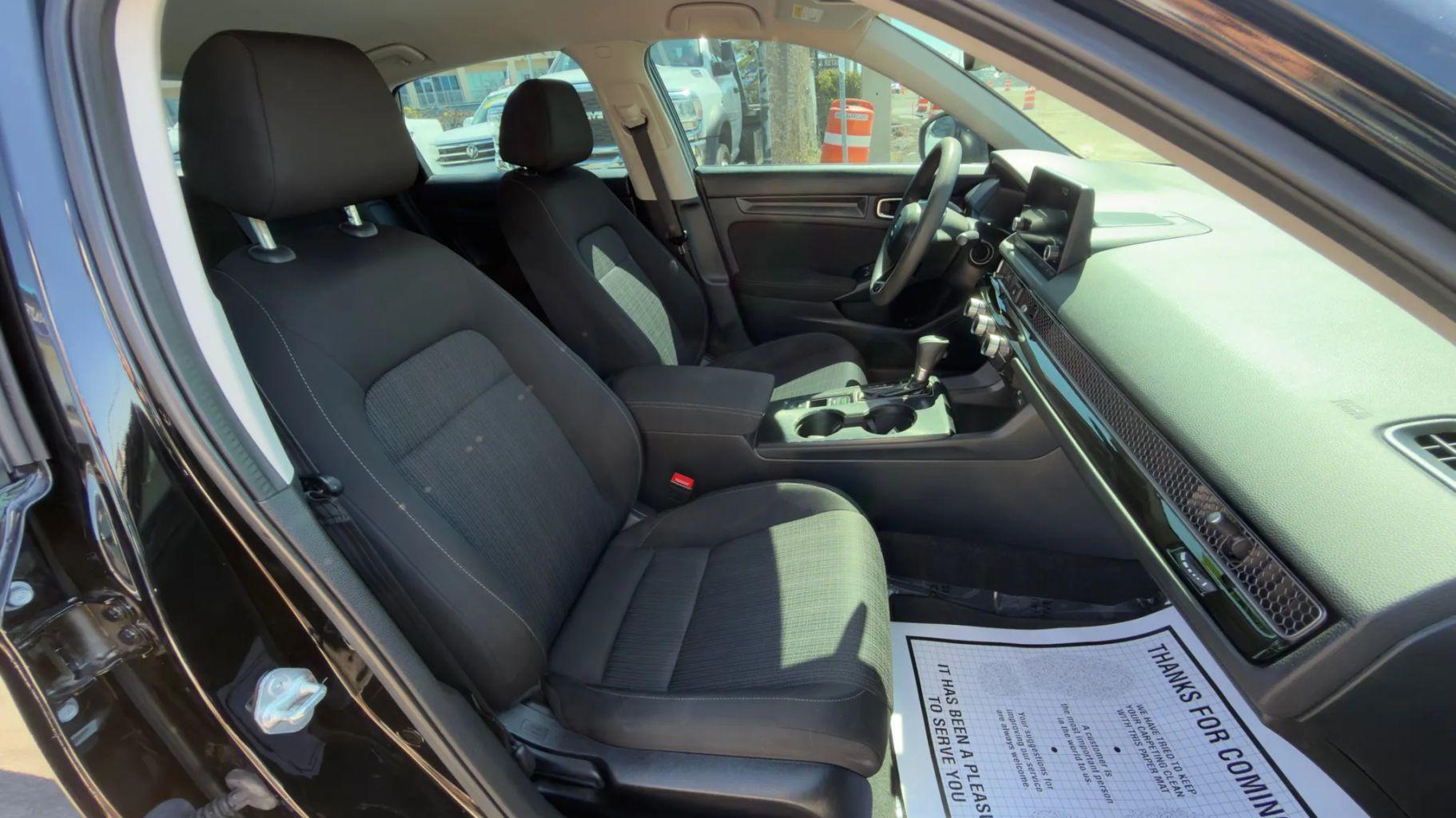 Honda Civic - Thumbnail 15