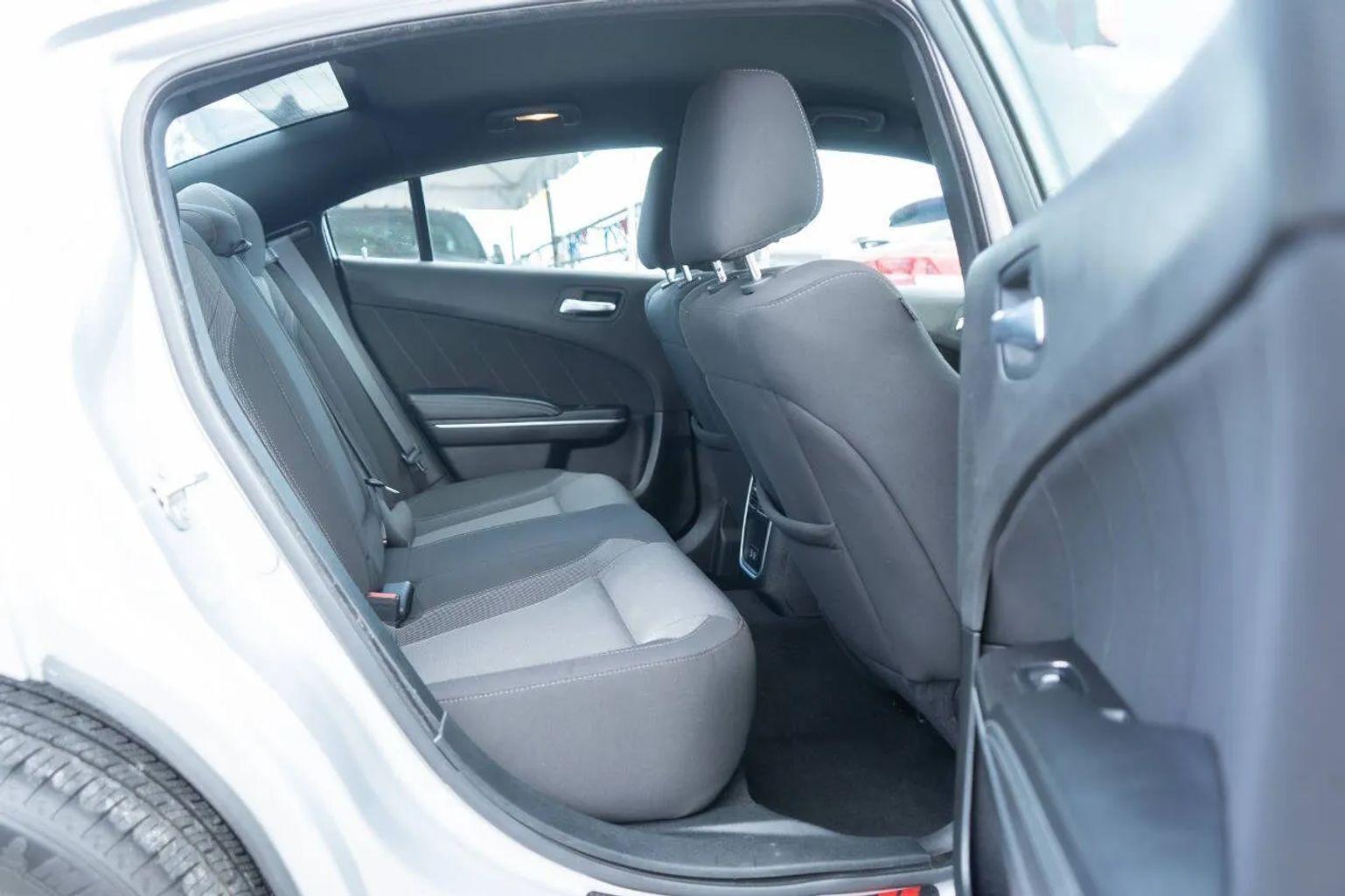 Dodge Charger - Thumbnail 12