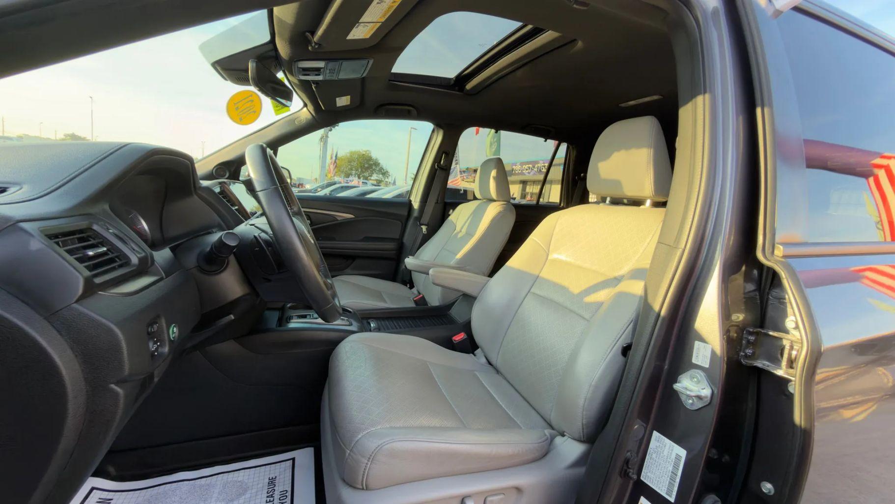 Honda Passport - Thumbnail 3