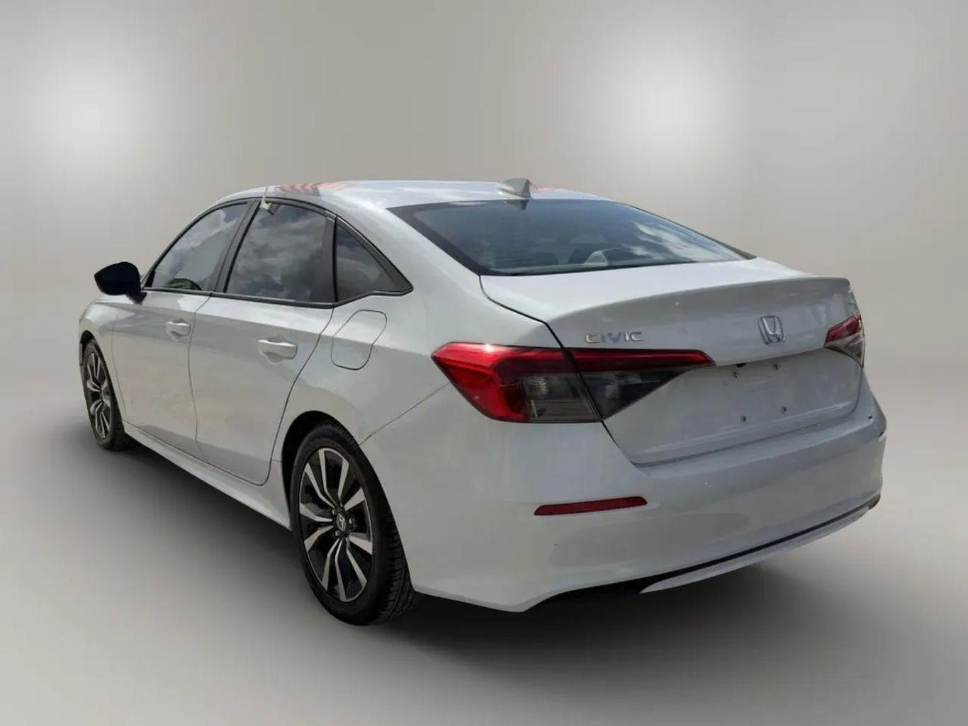 Honda Civic - Thumbnail 12