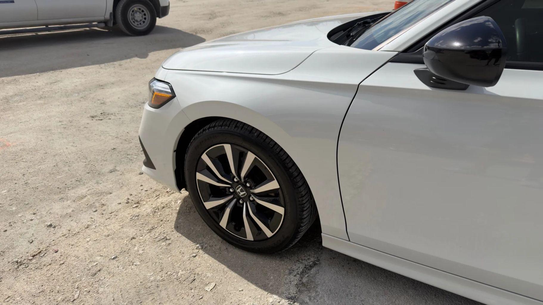 Honda Civic - Thumbnail 11