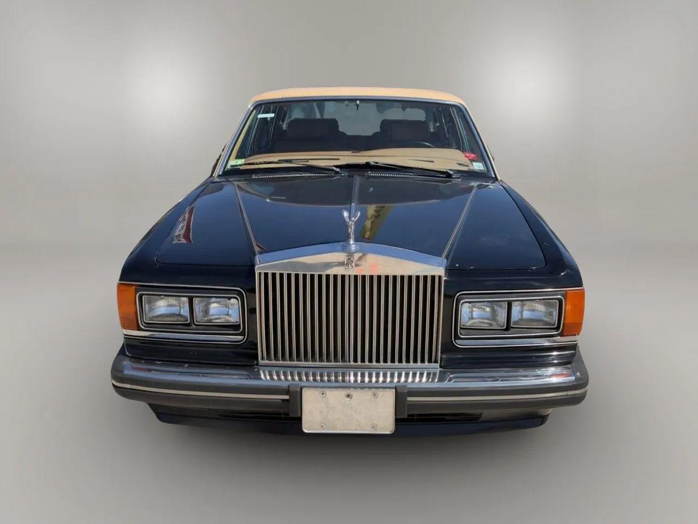 Rolls-Royce Silver Spur Sedan - Thumbnail 9