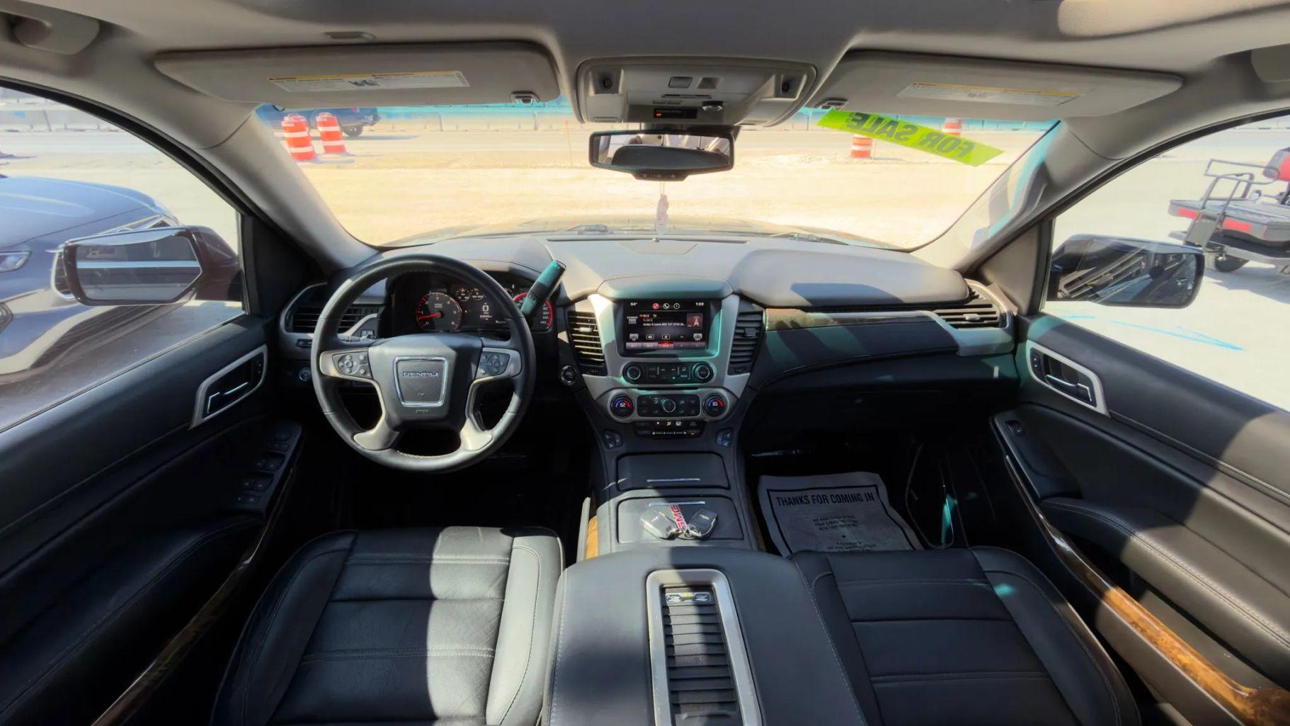 Gmc Yukon - Thumbnail 2