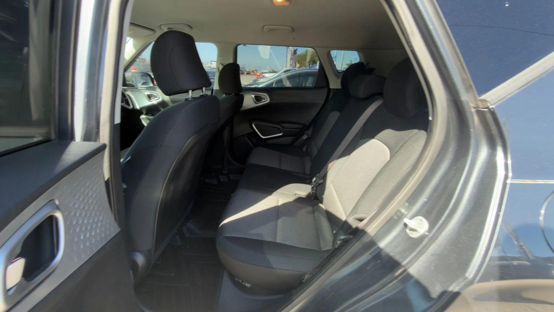 Kia Soul - Thumbnail 2