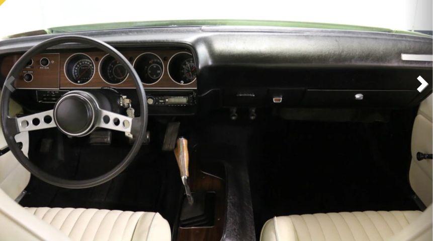 Dodge Challenger - Thumbnail 4