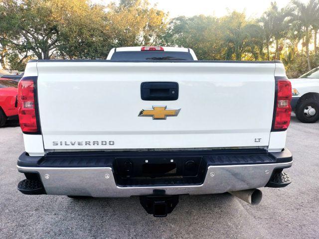 Chevrolet Silverado 2500 Hd Crew Cab - Thumbnail 10