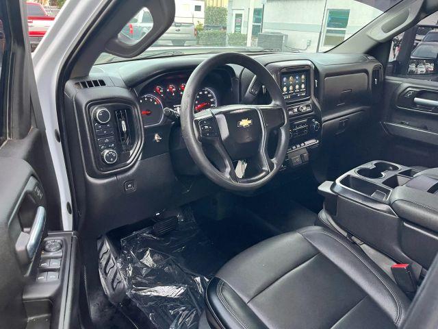 Chevrolet Silverado 2500 Hd Crew Cab - Thumbnail 18