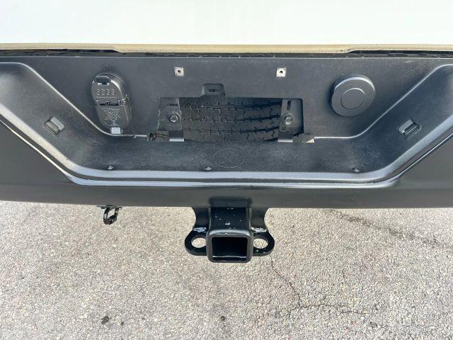 Chevrolet Silverado 2500 Hd Crew Cab - Thumbnail 13