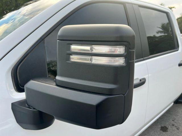 Chevrolet Silverado 2500 Hd Crew Cab - Thumbnail 8