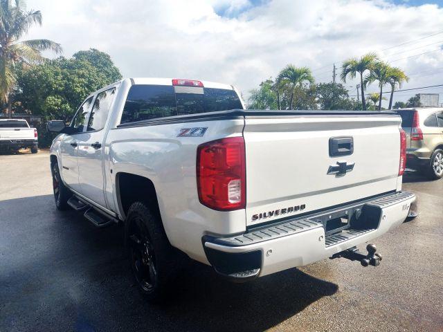 Chevrolet Silverado 1500 Crew Cab - Thumbnail 10