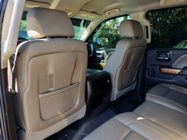 Chevrolet Silverado 1500 Crew Cab - Thumbnail 20