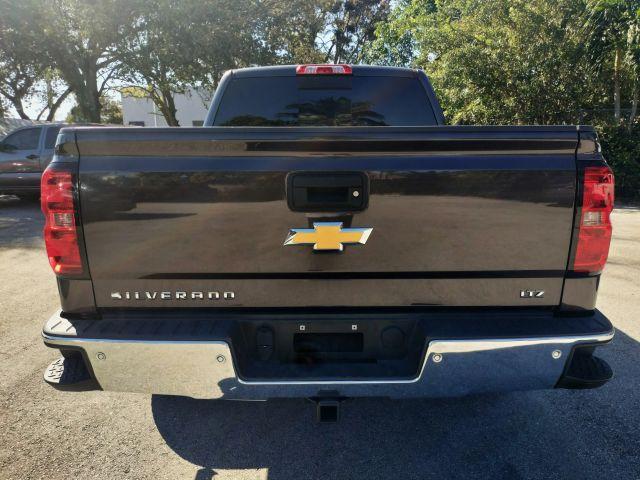 Chevrolet Silverado 1500 Crew Cab - Thumbnail 11