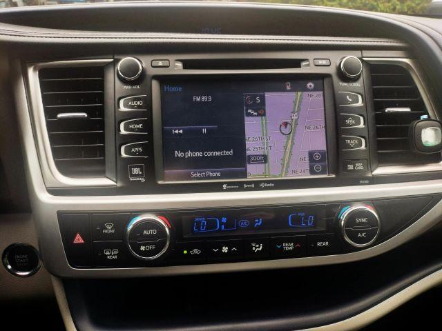 Toyota Highlander - Thumbnail 2