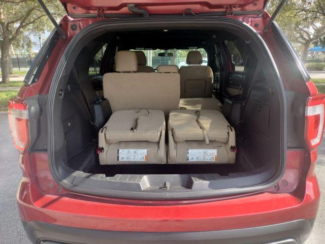 Ford Explorer - Thumbnail 12