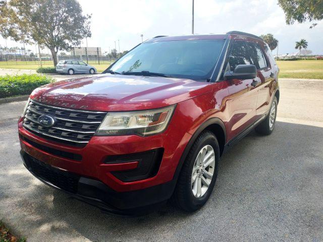 Ford Explorer - Thumbnail 8