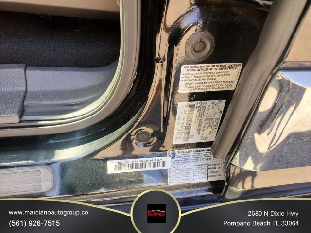 Lincoln Navigator - Thumbnail 6