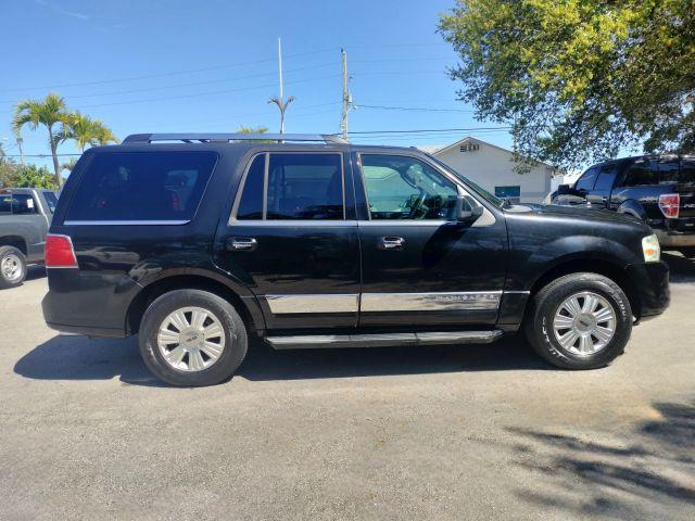 Lincoln Navigator - Thumbnail 14