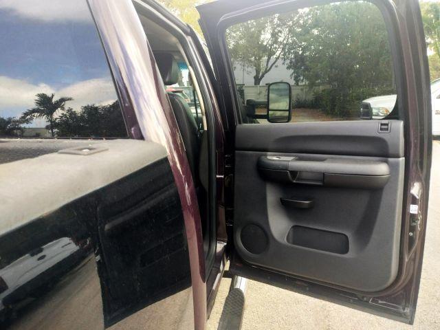 Chevrolet Silverado 2500 Hd Crew Cab - Thumbnail 20