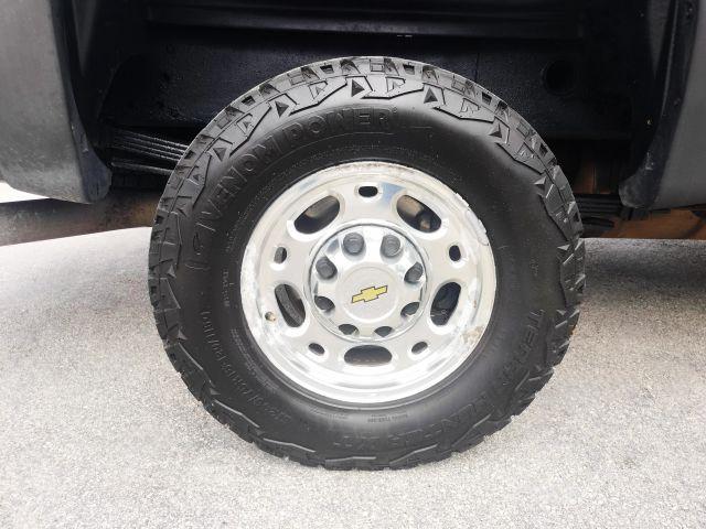 Chevrolet Silverado 2500 Hd Crew Cab - Thumbnail 4