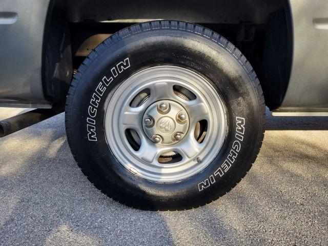 Dodge Dakota Club Cab - Thumbnail 3