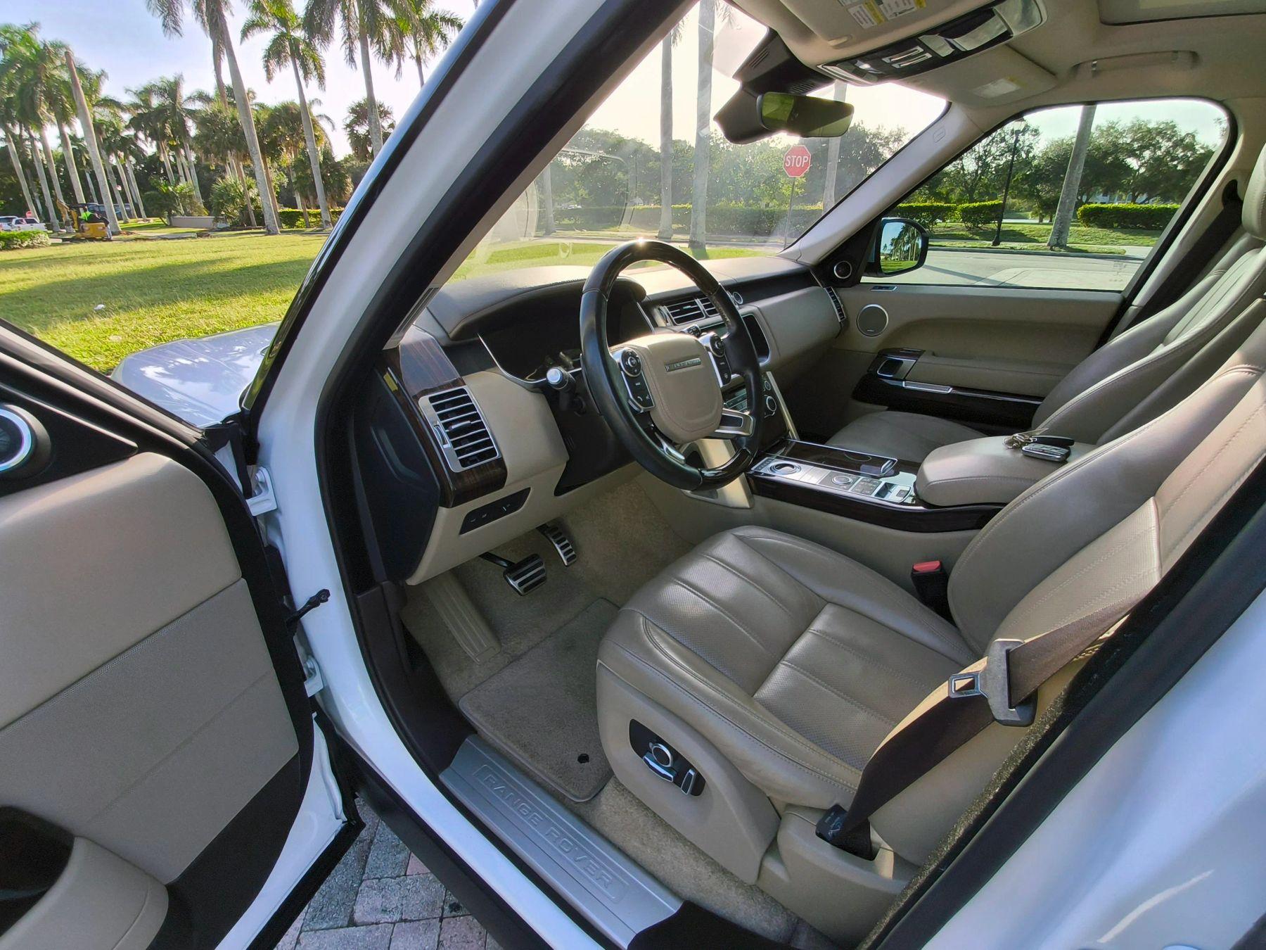 Land Rover Range Rover - Thumbnail 11