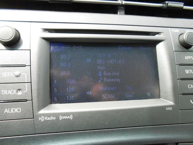 Toyota Prius Iii | Stock No: 14766 - Thumbnail 11