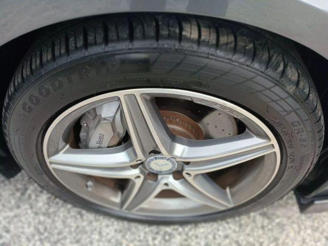 Mercedes-Benz E-Class - Thumbnail 5