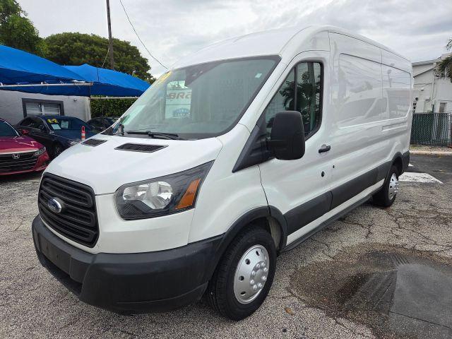 Ford Transit 150 Van - Thumbnail 9